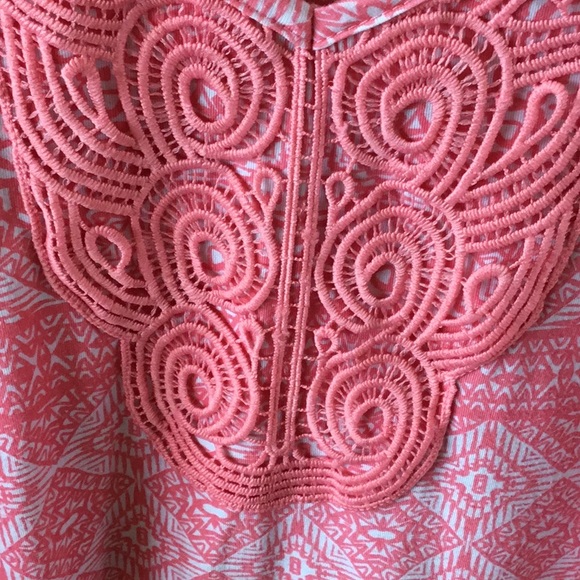 Woman’s loose-fitting top by erika, peachy pink ikat print, size XL - Picture 7 of 16